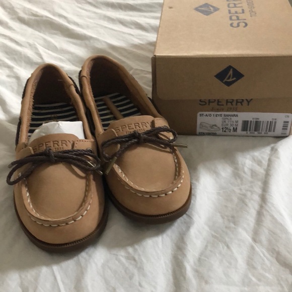 Girls shoe 12.5, new Sperry top-spiders - Picture 1 of 6